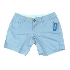 Old Navy Petite Gray Khaki Perfect 7” Inseam Shorts